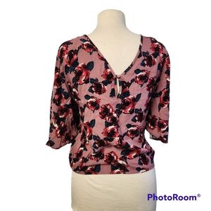 BKE FLORAL BATWING BELL SLEEVES OPEN BACK CROP TOP PINK BEADED SIZE SMALL EUC